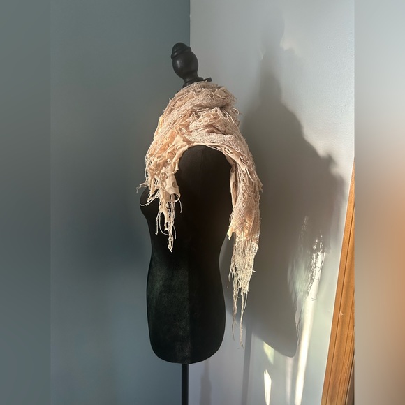 VINTAGE BOHO SHEER CUTOUT TRIANGULAR FRINGE Sparkle SCARF - Picture 7 of 8